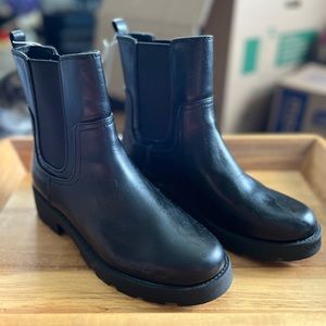 Old Navy Chelsea Boots